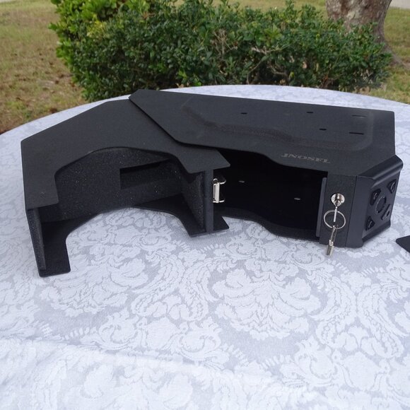 Biometric Gun Safe Keys or Fingerprint Dropdown Safe - Picture 11 of 16